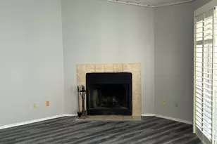 82 Crown Knoll Ct, Groton, CT 06340 - Photo 3