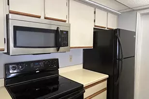 82 Crown Knoll Ct, Groton, CT 06340 - Photo 7