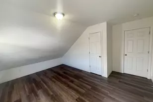 22 Brewster St, Waterbury, CT 06704 - Photo 7