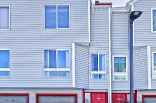 1423 Quinnipiac Ave, New Haven, CT 06513 - Photo 3