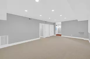 29 Candlewood Common, New Milford, CT 06776 - Photo 19