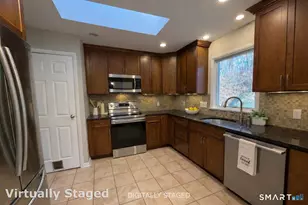 8 Summit Ln, Ridgefield, CT 06877 - Photo 11