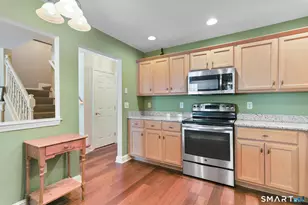 631 Danbury Rd, Ridgefield, CT 06877 - Photo 7