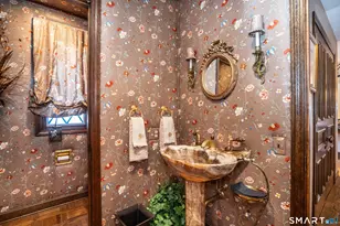 33 Mountain Farms Rd, West Hartford, CT 06117 - Photo 11