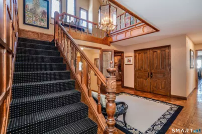 33 Mountain Farms Road, West Hartford, CT 06117 - Photo 3