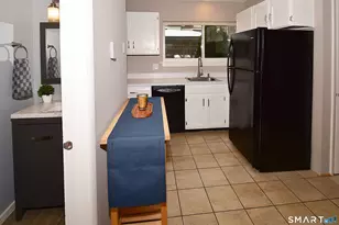 24 Pebblestone Cir, Suffield, CT 06078 - Photo 13