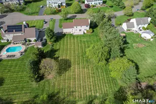 11 Nature Trail, Hamden, CT 06518 - Photo 13