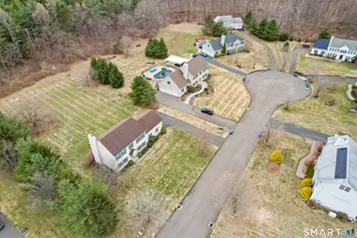 11 Nature Trail, Hamden, CT 06518 - Photo 3