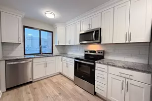 9 Willow Ct, Cromwell, CT 06416 - Photo 3