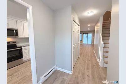 9 Willow Court #9, Cromwell, CT 06416 - Photo 11