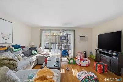 27 Burgoyne Street #APT E, West Hartford, CT 06110 - Photo 3