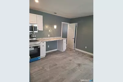 7 Main Street #1, East Hampton, CT 06424 - Photo 3