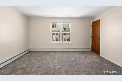 35 Woodlawn Avenue, Ansonia, CT 06401 - Photo 11