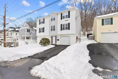 35 Woodlawn Avenue, Ansonia, CT 06401 - Photo 1