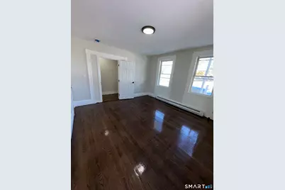 34 Bulkeley Plain, New London, CT 06320 - Photo 15