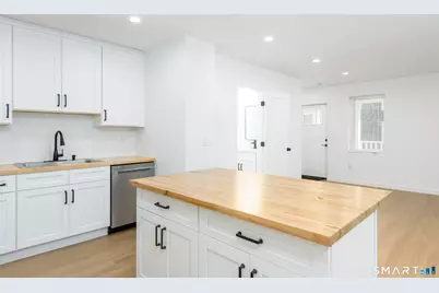 28 Townsend Street, New Haven, CT 06511 - Photo 15