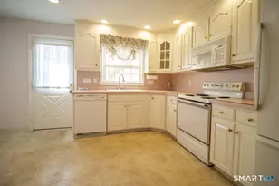 94 Pennsylvania Ave, New Britain, CT 06052 - Photo 3