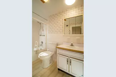 94 Pennsylvania Avenue, New Britain, CT 06052 - Photo 9