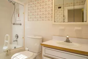 94 Pennsylvania Ave, New Britain, CT 06052 - Photo 9