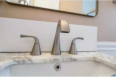 30 Kent Avenue, Bridgeport, CT 06610 - Photo 17