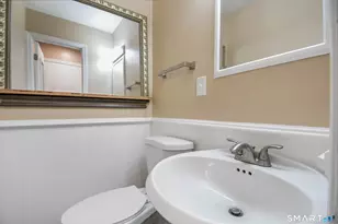 30 Kent Ave, Bridgeport, CT 06610 - Photo 15