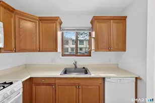 155 Cottonwood Rd, Newington, CT 06111 - Photo 3