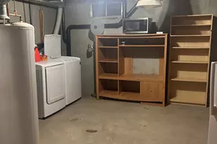 1367 Hanover Ave, Meriden, CT 06451 - Photo 11