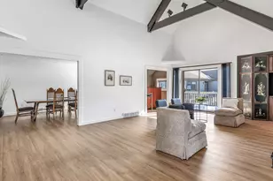 261 Agawam Dr, Stratford, CT 06614 - Photo 9