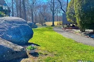 261 Agawam Dr, Stratford, CT 06614 - Photo 39