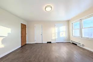 139 Little Deer Rd, Bridgeport, CT 06606 - Photo 21