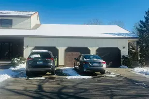 20 Crest Dr, Cromwell, CT 06416 - Photo 1