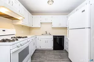 411 Bennetts Farm Rd, Ridgefield, CT 06877 - Photo 11