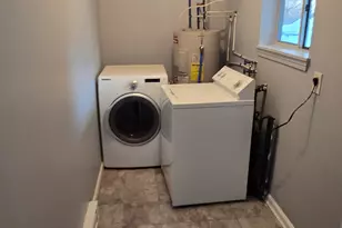 925 Oronoke Rd, Waterbury, CT 06708 - Photo 5