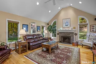 137 Upper Pattagansett Rd, East Lyme, CT 06333 - Photo 9