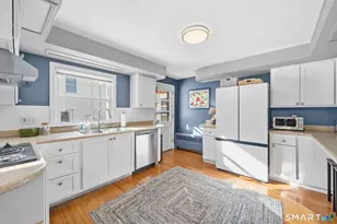 153 Brewster Rd, West Hartford, CT 06117 - Photo 15