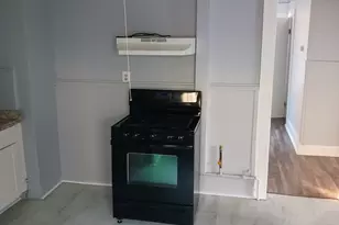 26 Crescent St, Ansonia, CT 06401 - Photo 9