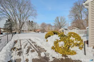 209 Midway Oval, Groton, CT 06340 - Photo 3