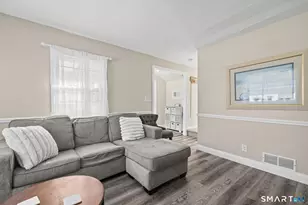 116 College Pl, Fairfield, CT 06824 - Photo 5