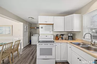 116 College Place, Fairfield, CT 06824 - Photo 11