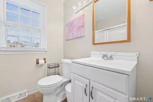 116 College Pl, Fairfield, CT 06824 - Photo 13