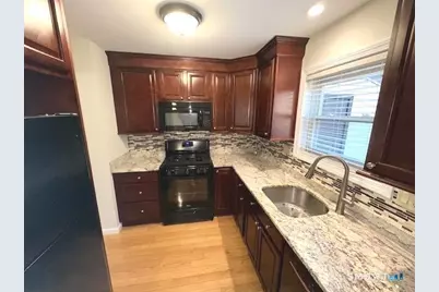 97 Country Hill Road #97, Naugatuck, CT 06770 - Photo 3