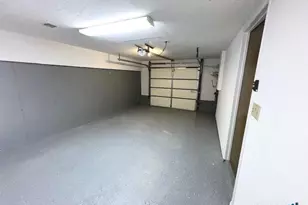 97 Country Hill Rd, Naugatuck, CT 06770 - Photo 23