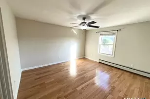 97 Country Hill Rd, Naugatuck, CT 06770 - Photo 11