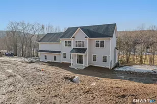 4 Jans Wy, Guilford, CT 06437 - Photo 1