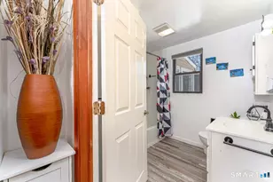 136 Pearl Lake Rd, Waterbury, CT 06706 - Photo 17