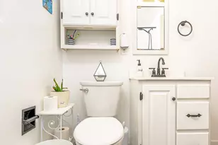 136 Pearl Lake Rd, Waterbury, CT 06706 - Photo 15