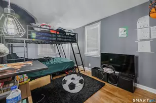 349 Naubuc Ave, Glastonbury, CT 06033 - Photo 9