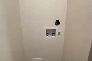 96 Balsam Ave, Bridgeport, CT 06606 - Photo 9