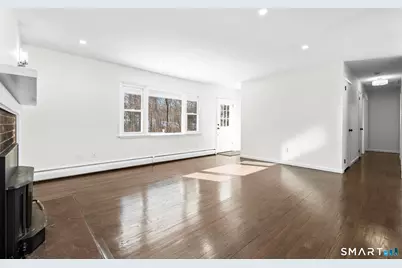 122 Lakeside Drive, Ridgefield, CT 06877 - Photo 3