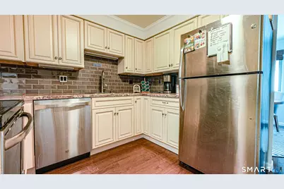 72 River Bend Road #B, Stratford, CT 06614 - Photo 11